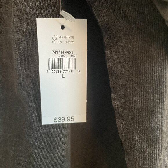 GAP organic cotton t-shirt, washed black, large, NWT - Picture 3 of 4